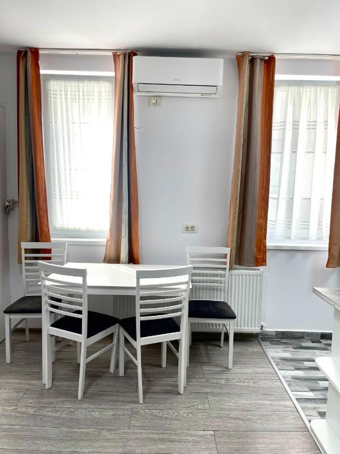 Cosy Place To Stay Timisoara Bagian luar foto
